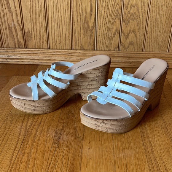 Athena Alexander sandals - Picture 10 of 12